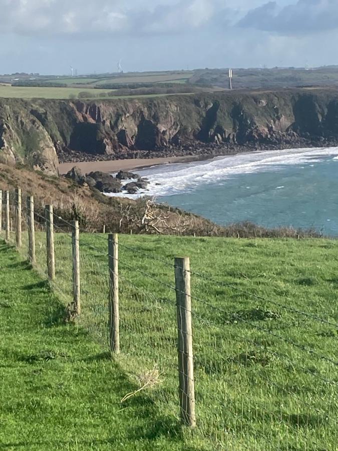 ホテル Coast Path Camping ハバーフォードウェスト エクステリア 写真